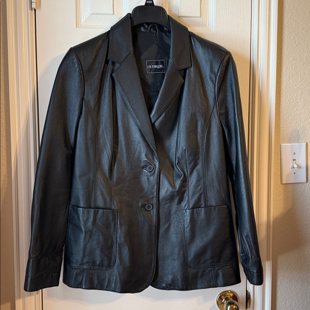 Womens leather jacket size L 12/14, black. Like new, very clean